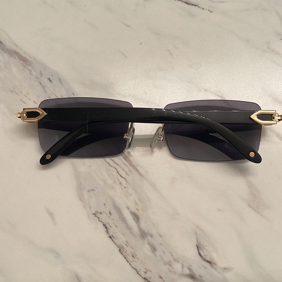Men’s sunglasses - Picture 3 of 3